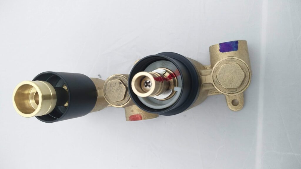 Mono Black Single Function Concealed Shower Valve - Image 4