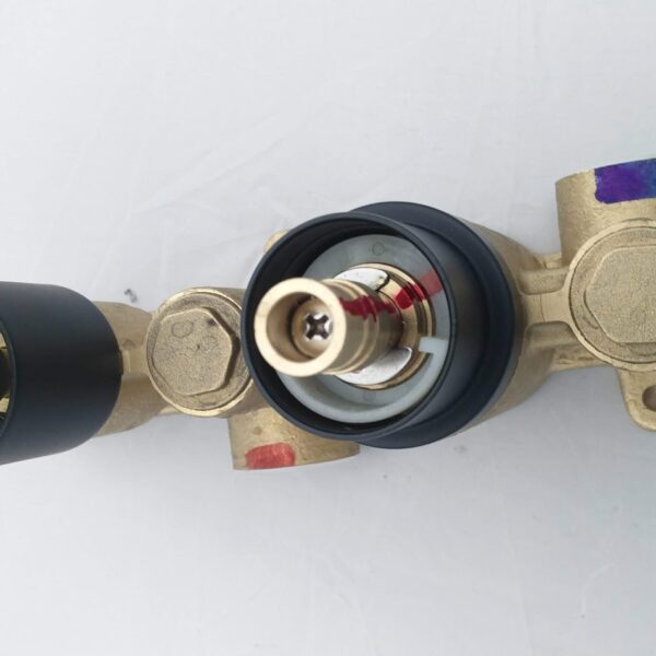 Mono Black Single Function Concealed Shower Valve - Image 4