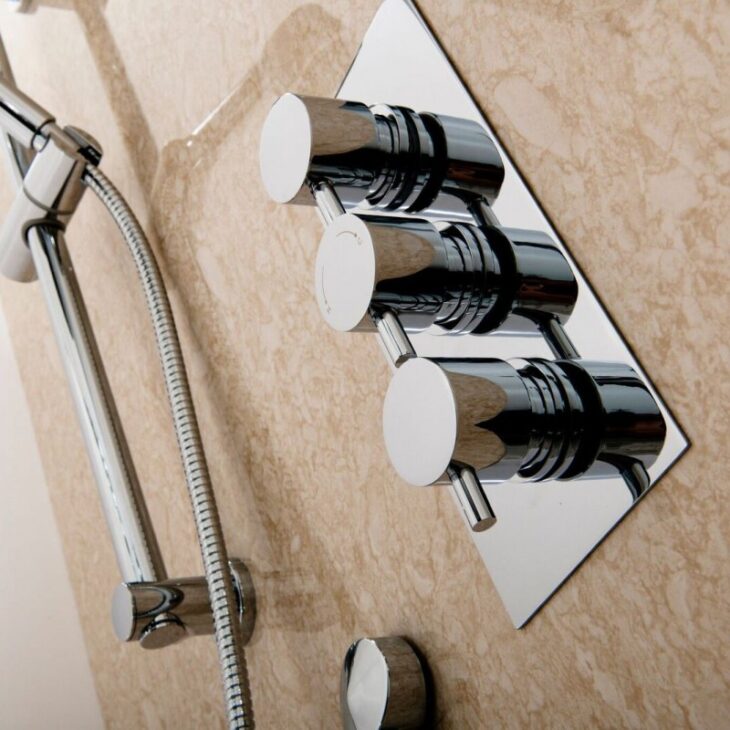 Delphin Triple Round Concealed Shower Valve - Image 2
