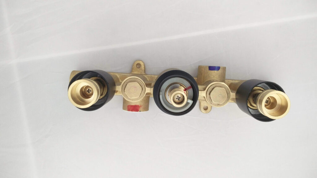 Mono Black Dual Function Concealed Shower Valve - Image 3