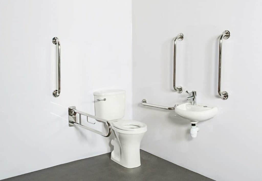 Nymas Close coupled Doc M pack with stainless rails