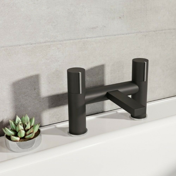 Dirock Bath Filler Tap - Matt Black - Image 2