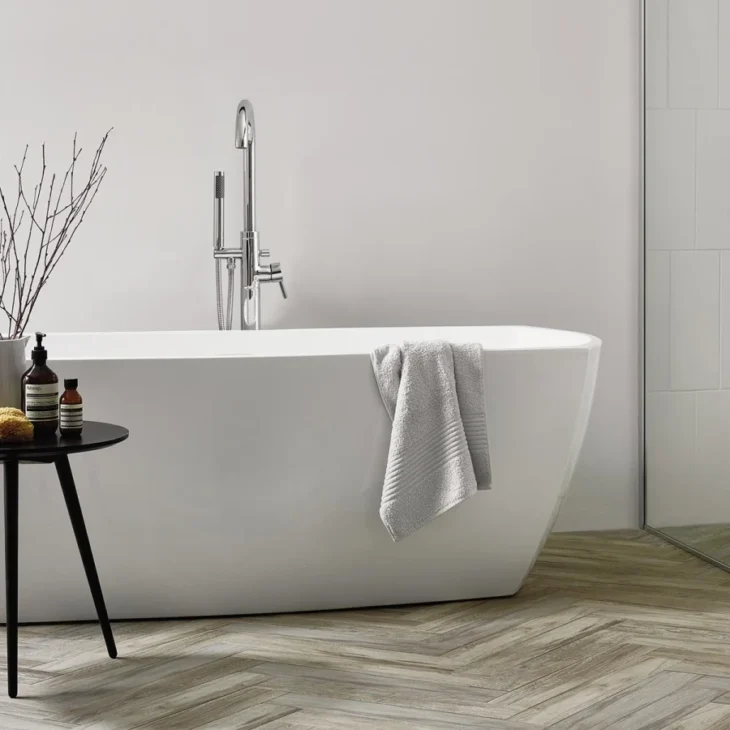 Alvoro Harrow Freestanding Bath Shower Mixer - Chrome - Image 2