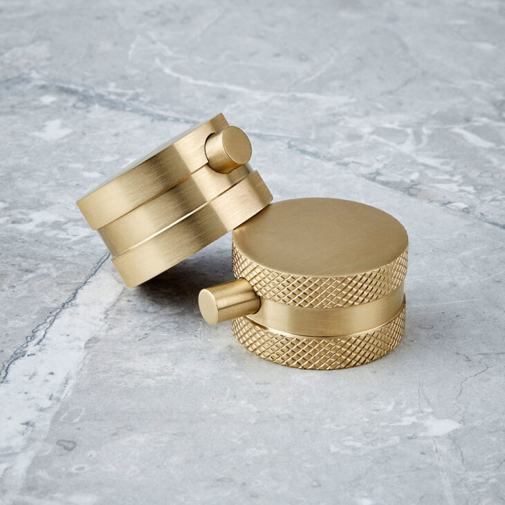 Core Brushed Brass Round Concealed Shower Kit - Image 2