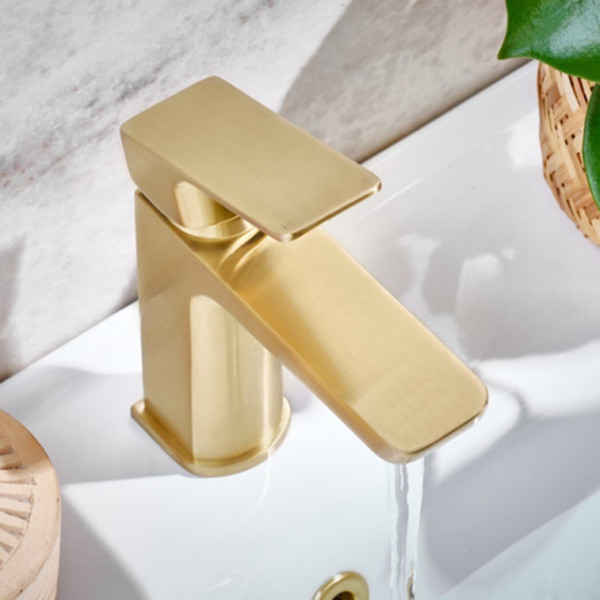Sognare Muro Basin Mono Tap & Waste - Brushed Brass - Image 2
