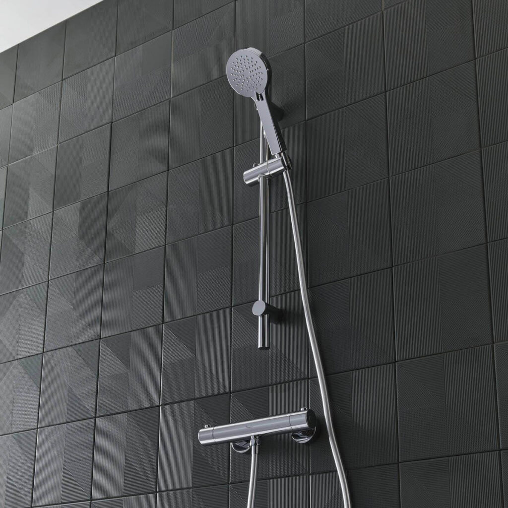 Tavistock Quantum Cool Touch Thermostatic Bar Valve & Handset - Image 2