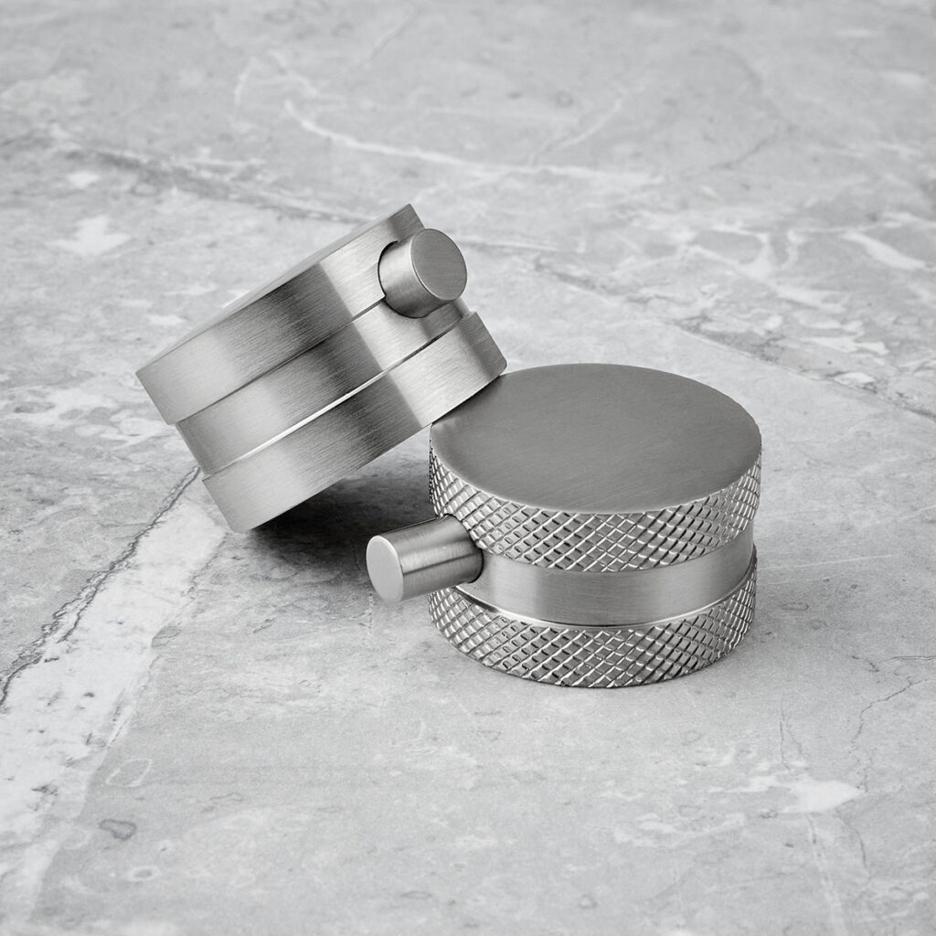 Core Chrome Round Rigid Riser Mixer Shower - Image 4