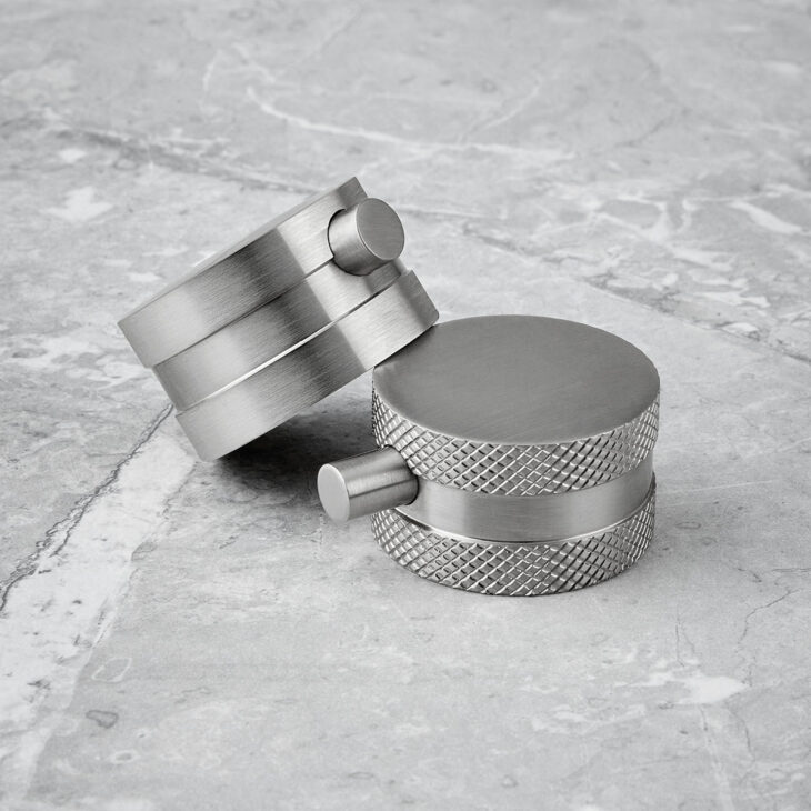 Core Chrome Round Rigid Riser Mixer Shower - Image 4