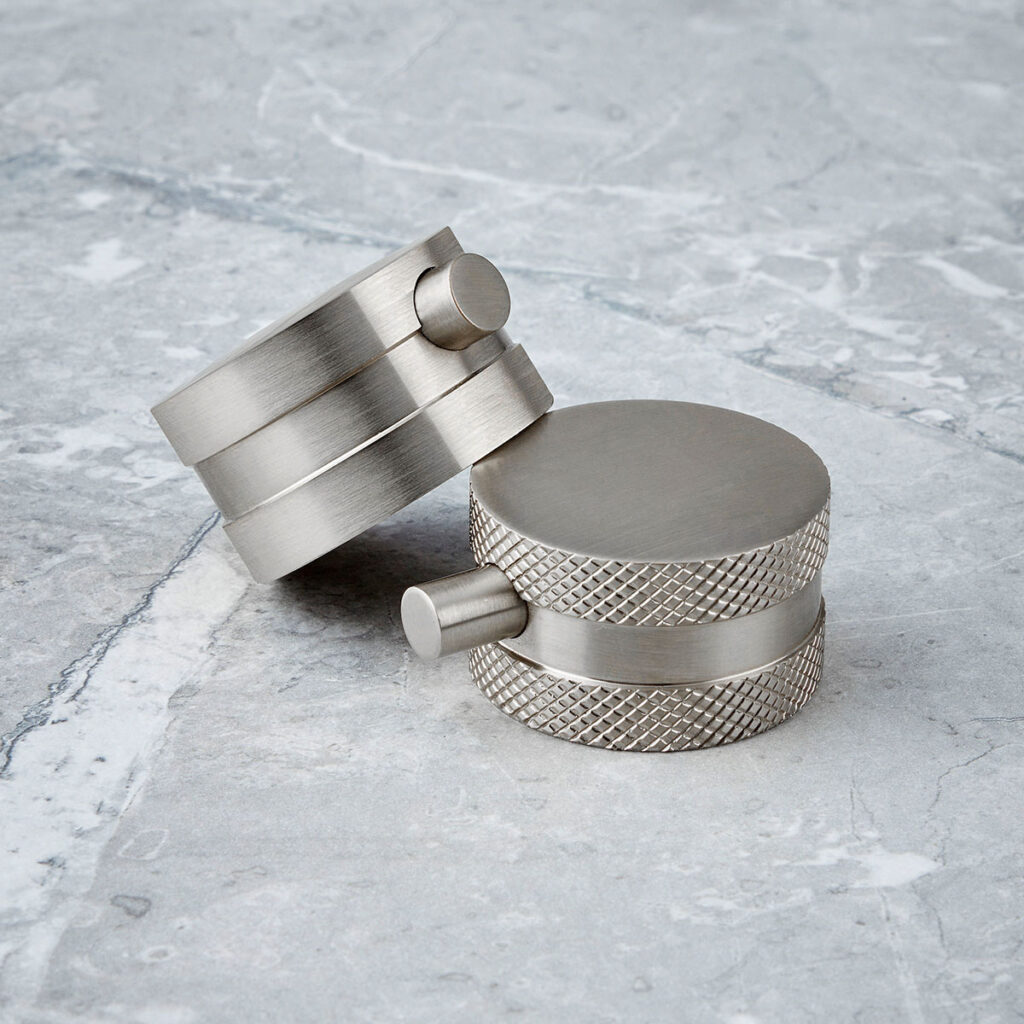 Core Chrome Round Concealed Shower Kit - Image 3