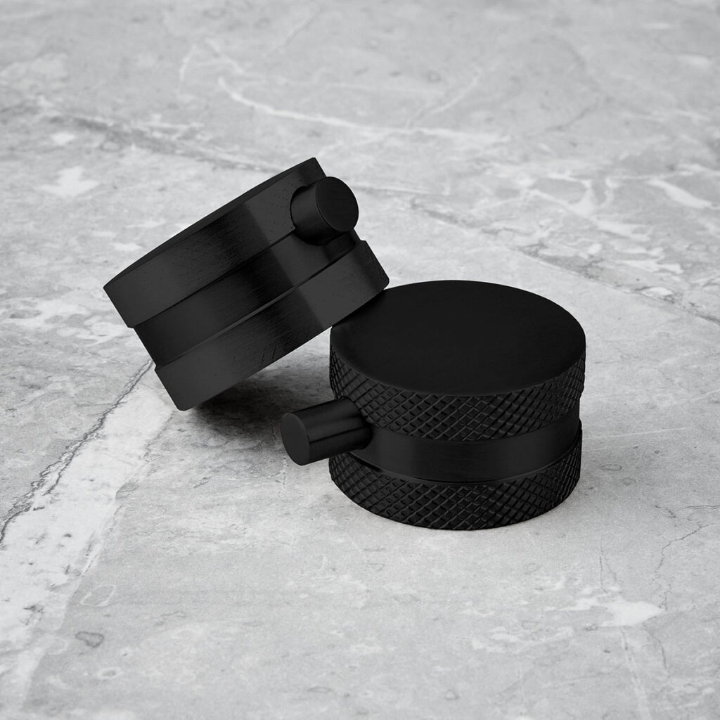 Core Black Round Concealed Shower Kit - Image 3