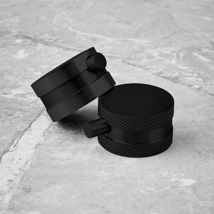 Core Black Round Rigid Riser Shower - Image 4