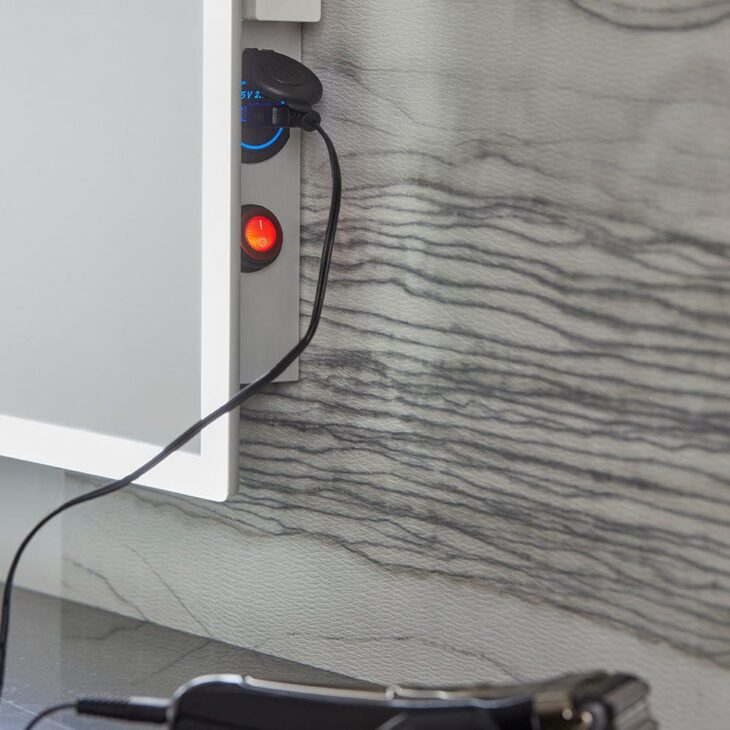 Tavistock Cadence Illuminated LED Mirror 500mm x 700mm - Image 3