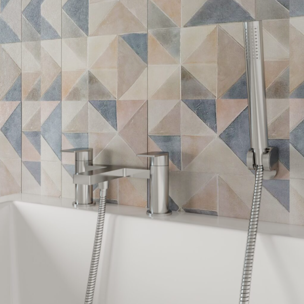 Nuie Canada Bath Filler - Chrome - Image 2