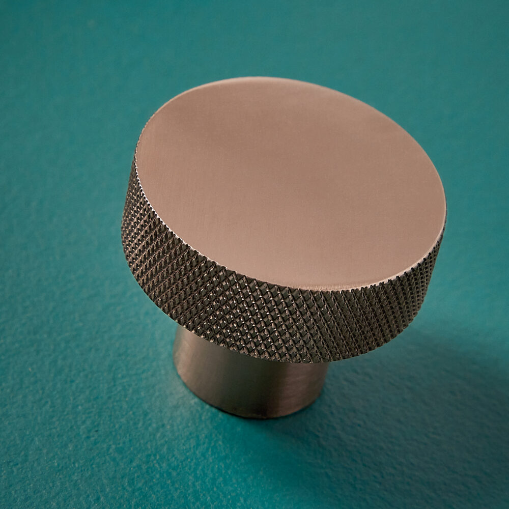Sognare Furniture Round 42.5mm Handles Knurled Textured – Choice Of Colours - Image 3